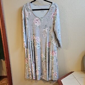 Torrid Floral 3/4 Sleeve Dress in Gray and Pink